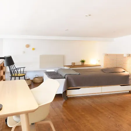 Rue Du Centre - Lumineux Duplex Centre Apartment Montreux